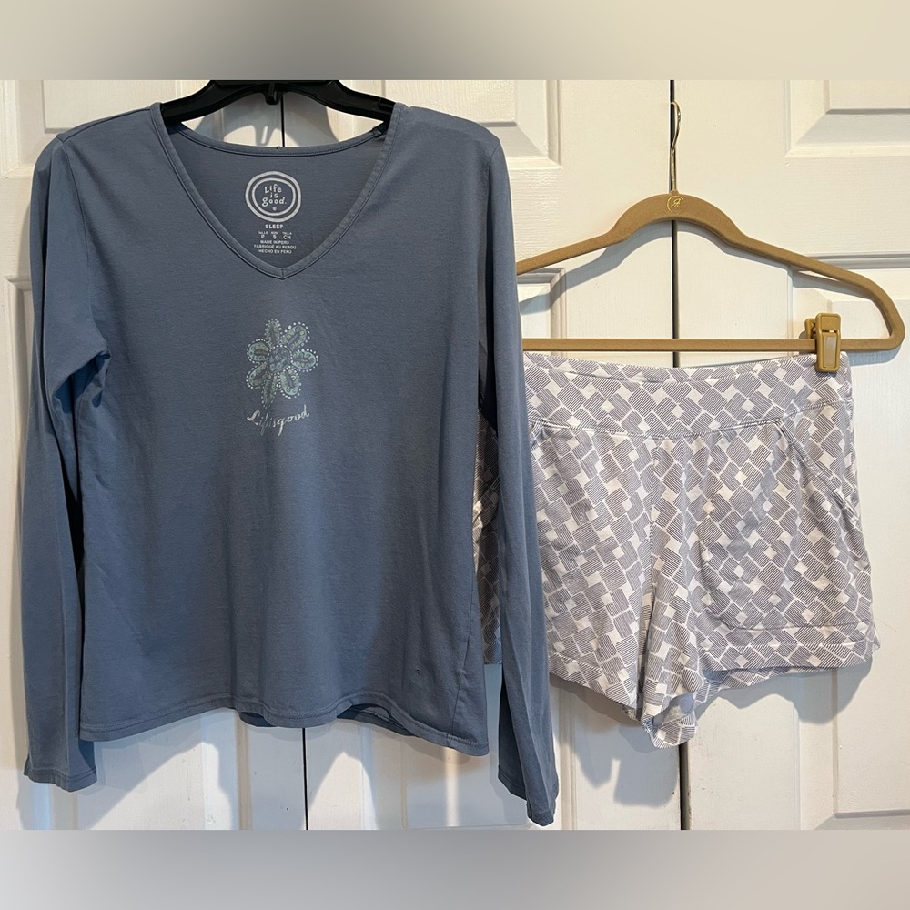 2 Pc PJ Set💙Life Is Good Long Sleeve, V-Neck Sleep Shirt & SOMA Sleep Shorts